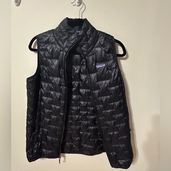 Patagonia Jackets & Blazers - Patagonia Women's Sleek Black Puffer Vest